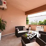 Apartmani Damant